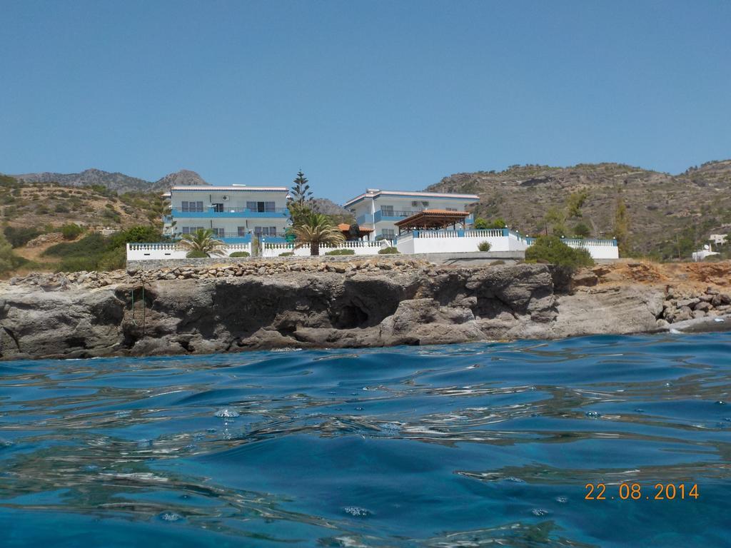 Cypriana Apartments Makrýgialos Exteriör bild